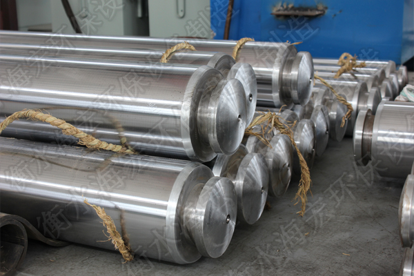 Oil-cylinder piston pole